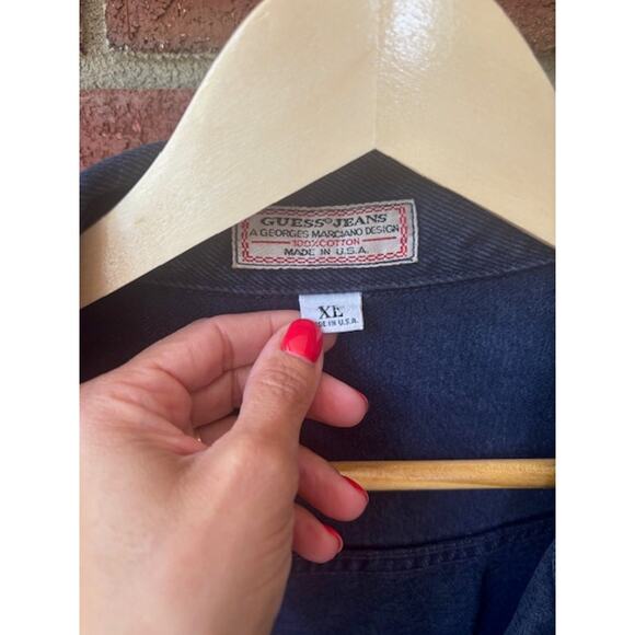 Vintage Guess Denim Jean Jacket in Dark Blue - Size XL - Picture 3 of 5